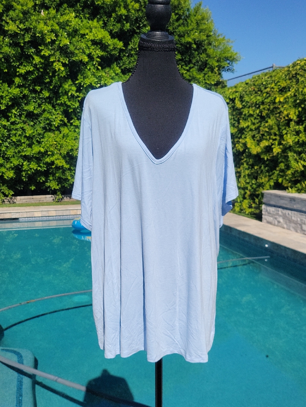 Old Navy Light Blue V-Neck Short Sleeve Tee 2X